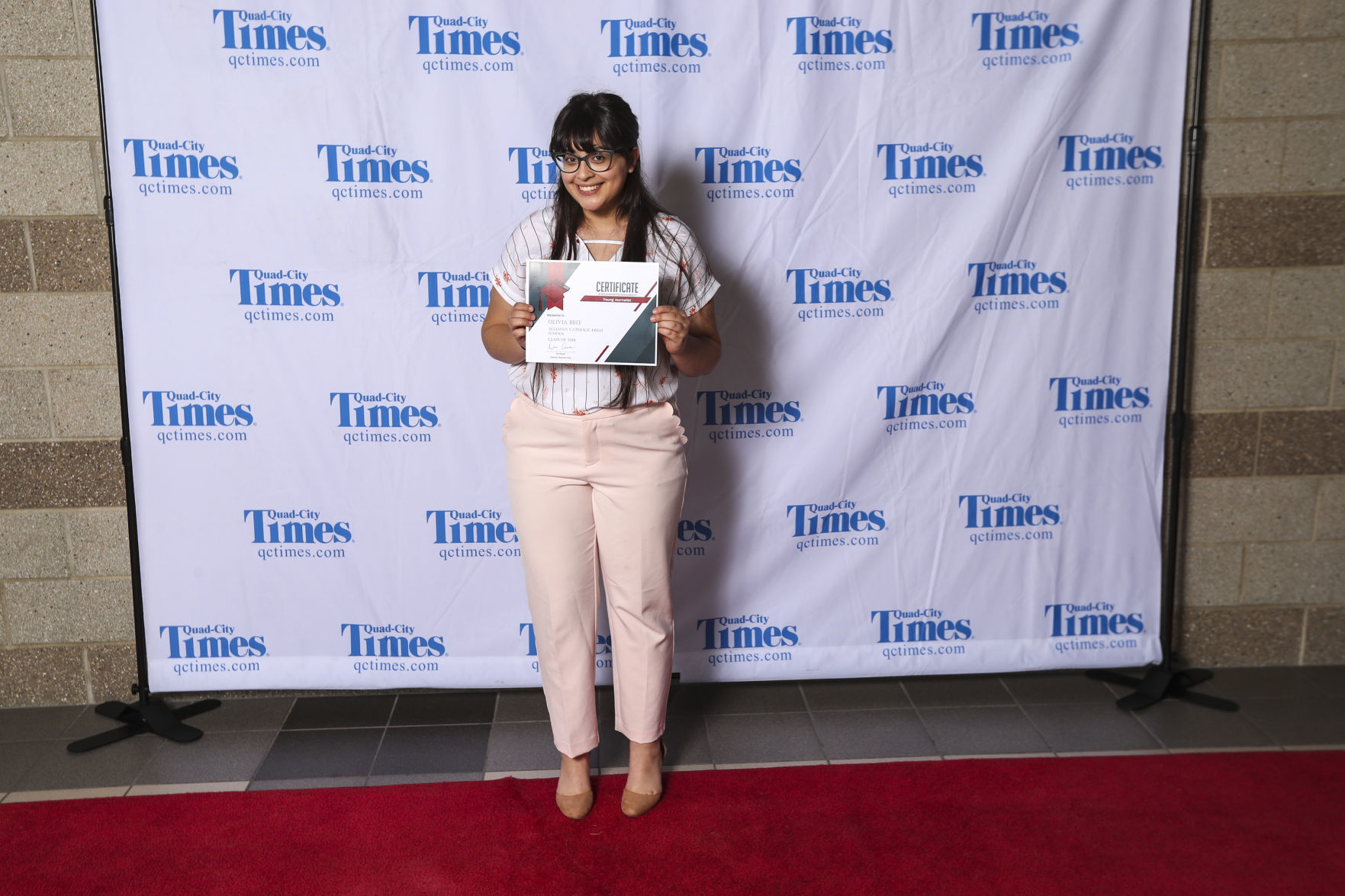 051518-salute-to-academics-red-carpet-101